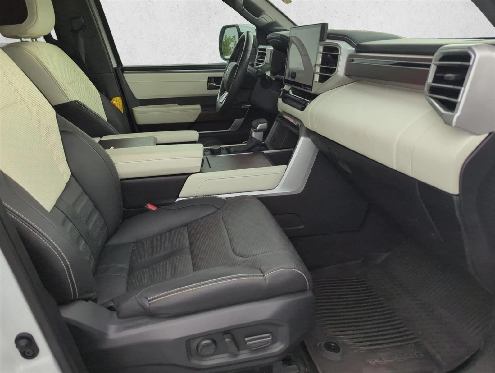 2024 Toyota Tundra 4WD 4WD Capstone Hybrid CrewMax 5.5' Bed (Natl)