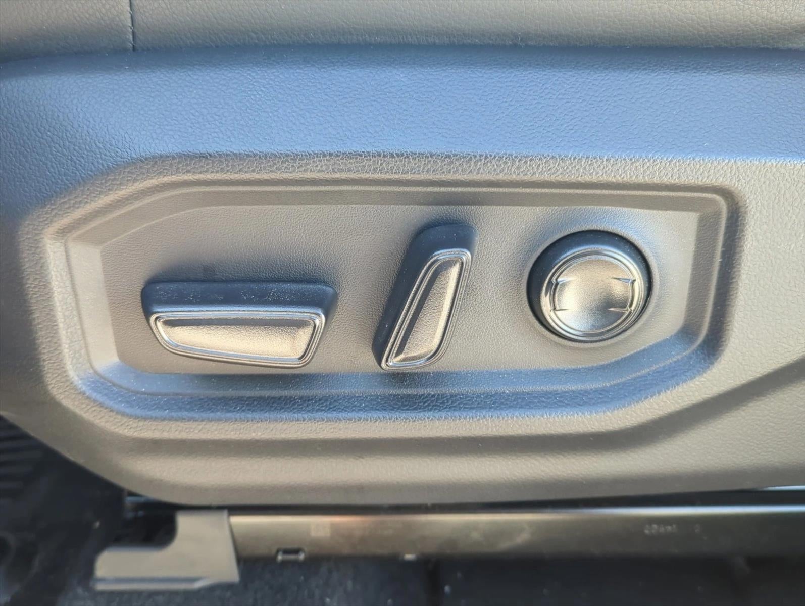 2024 Toyota Tundra 4WD 4WD Limited CrewMax 5.5' Bed (Natl)