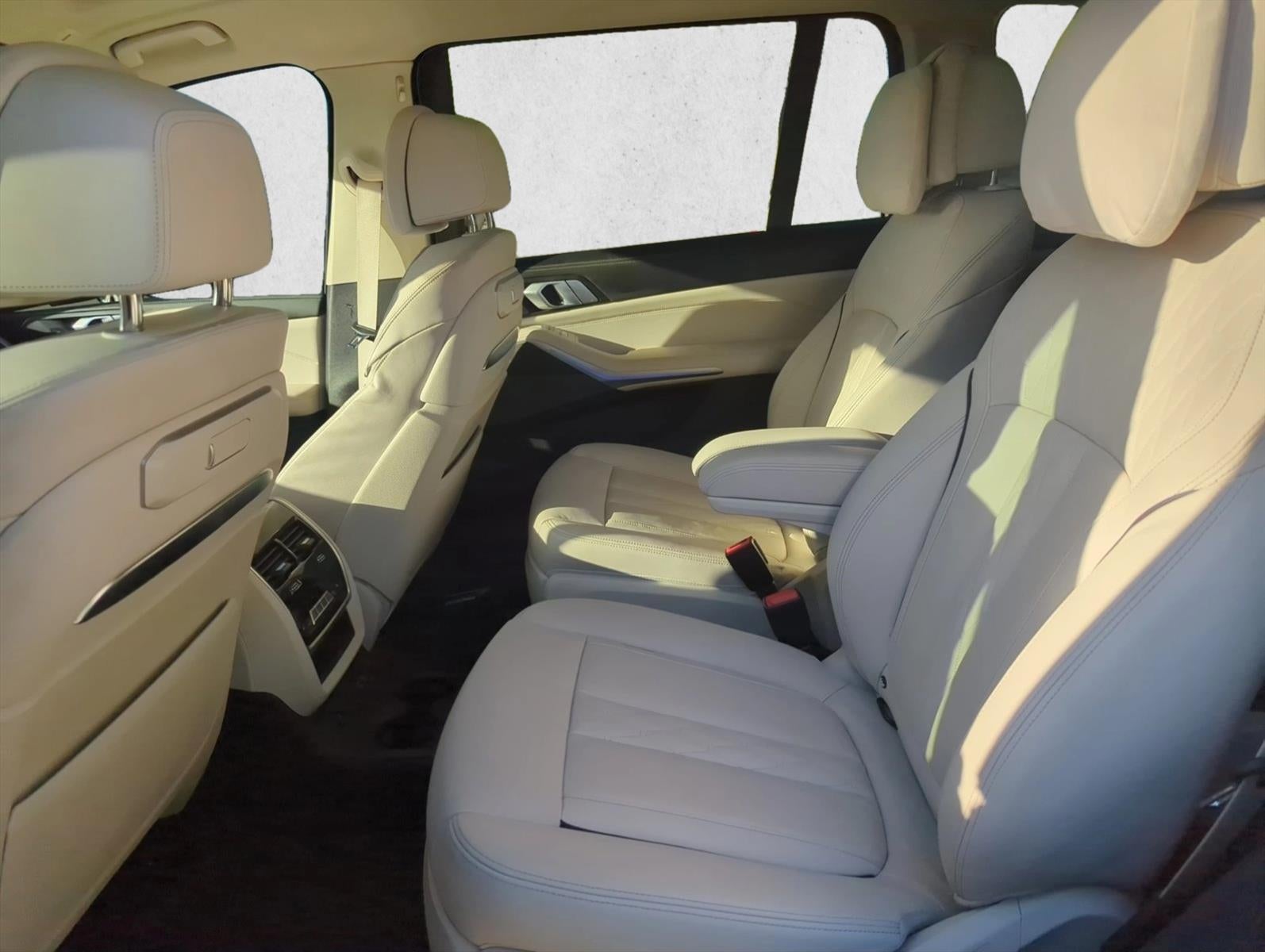 2024 BMW X7 xDrive40i Sports Activity Vehicle