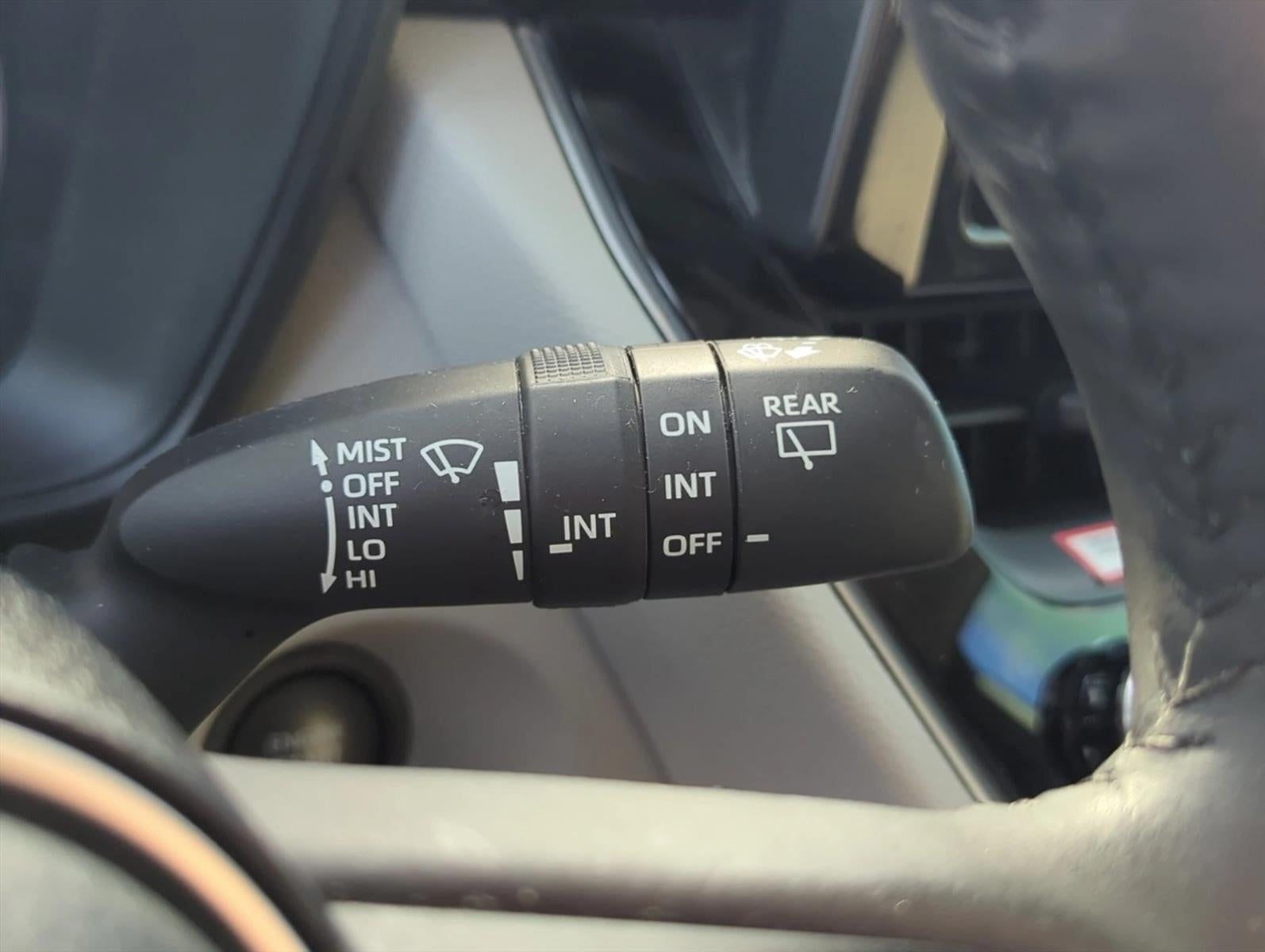 2024 Toyota Corolla Cross LE 2WD (Natl)