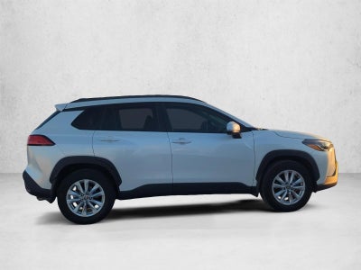 2024 Toyota Corolla Cross LE 4WD (Natl)
