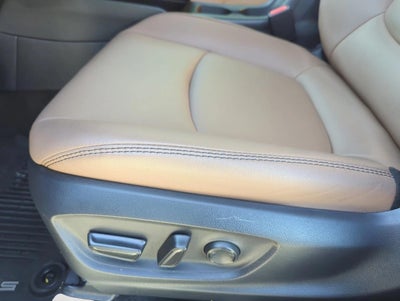 2026 Toyota Corolla Cross XLE 4WD (Natl)