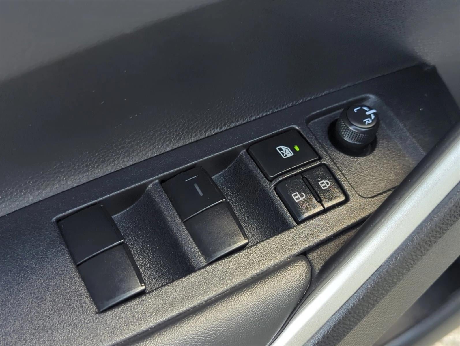 2025 Toyota Corolla Cross Hybrid XSE 4WD (Natl)