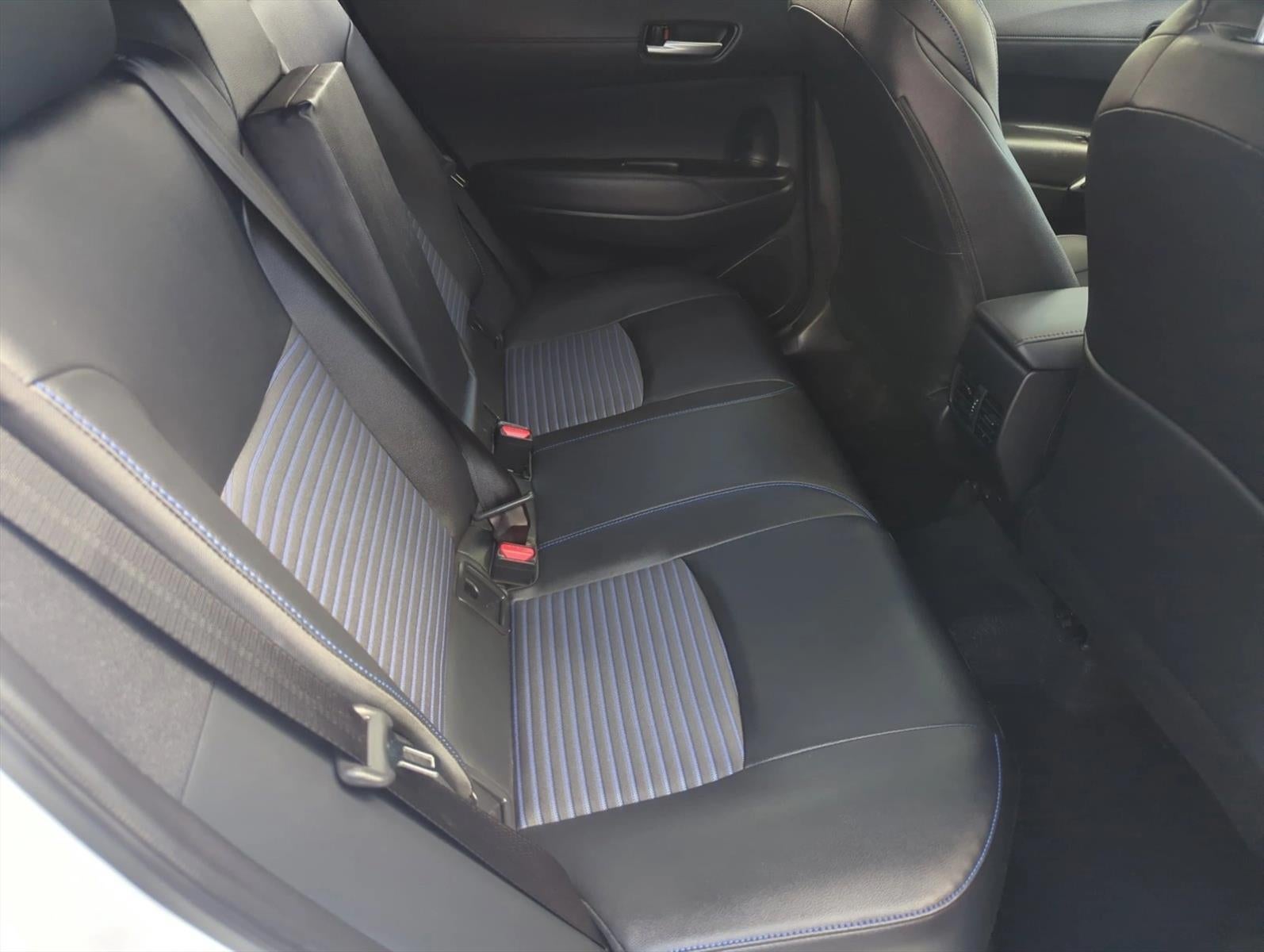 2025 Toyota Corolla Cross Hybrid XSE 4WD (Natl)