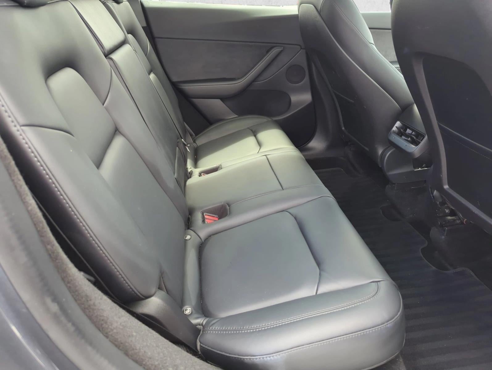 2022 Tesla Model Y Long Range AWD