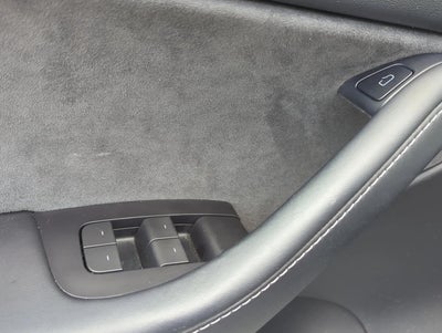 2022 Tesla Model Y Long Range AWD