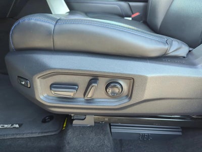 2023 Toyota Sequoia Platinum 4WD (Natl)