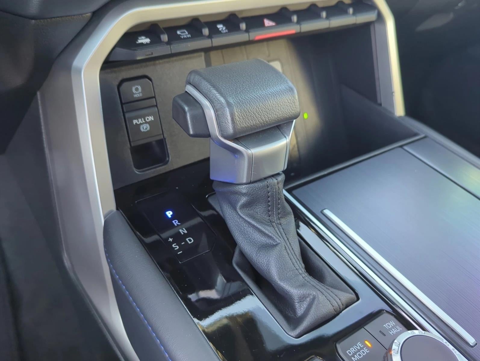2023 Toyota Sequoia Platinum 4WD (Natl)
