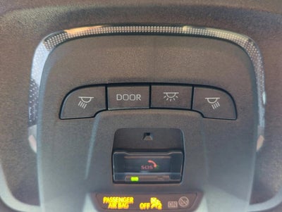 2023 Toyota Crown XLE AWD (Natl)