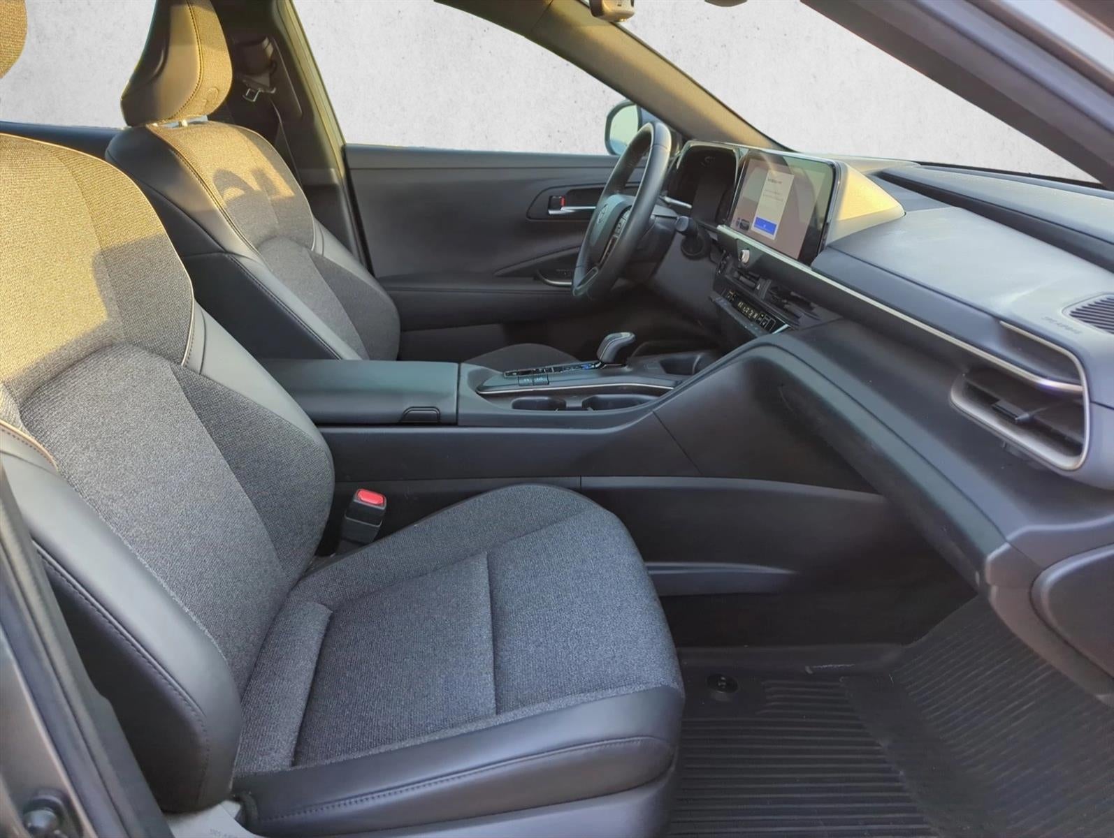 2023 Toyota Crown XLE AWD (Natl)