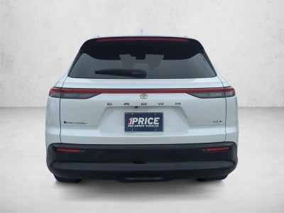 2025 Toyota Crown Signia XLE AWD (Natl)