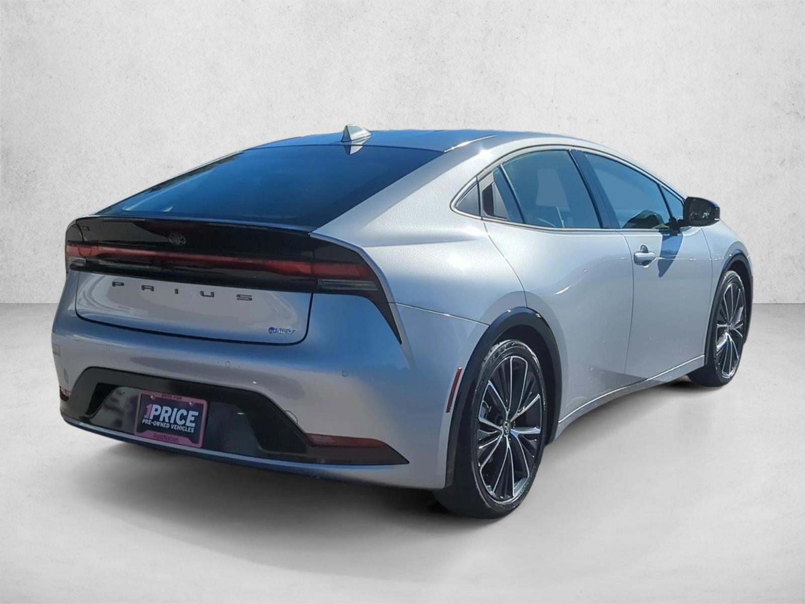 2025 Toyota Prius XLE (Natl)