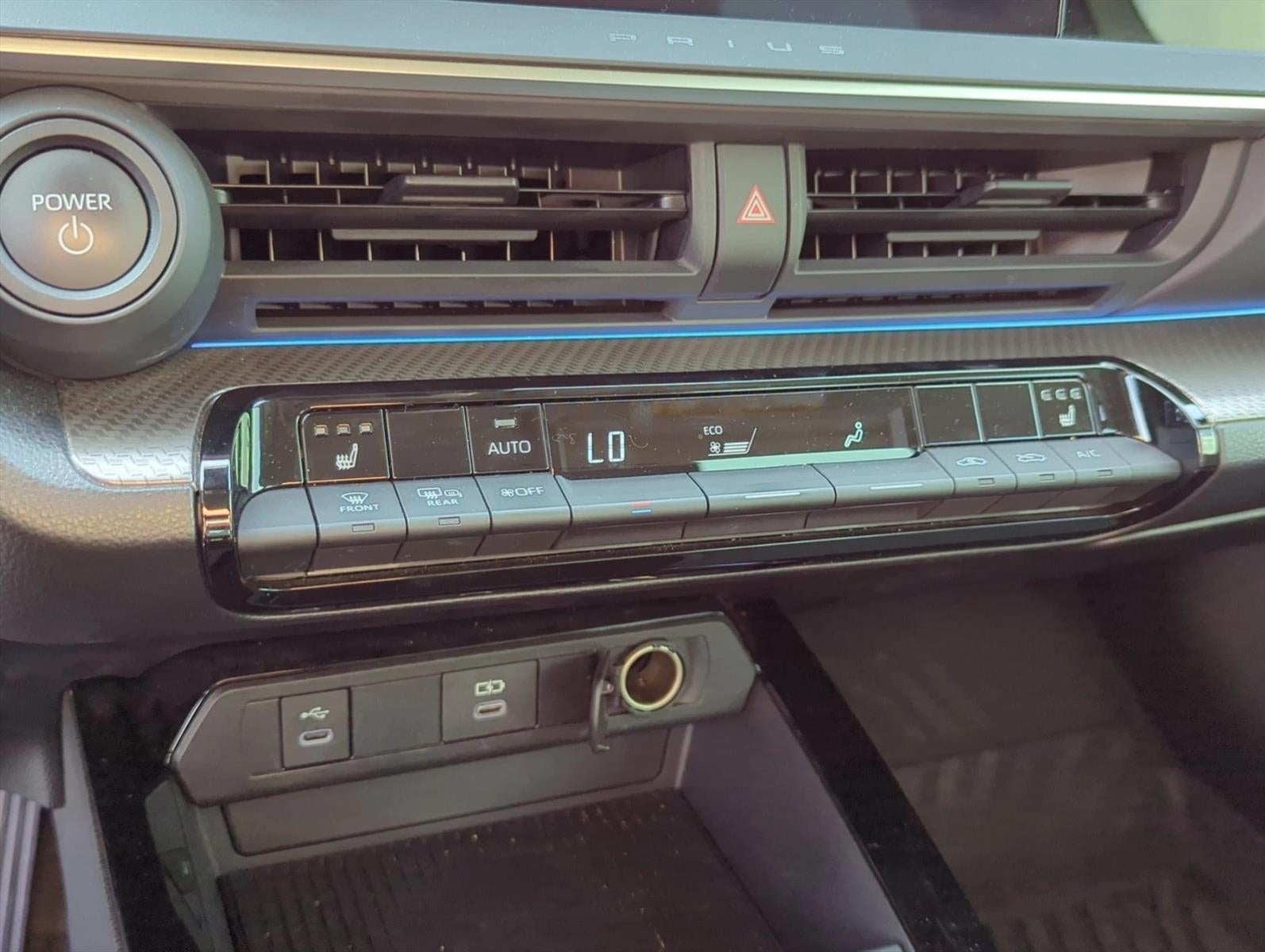 2025 Toyota Prius XLE (Natl)