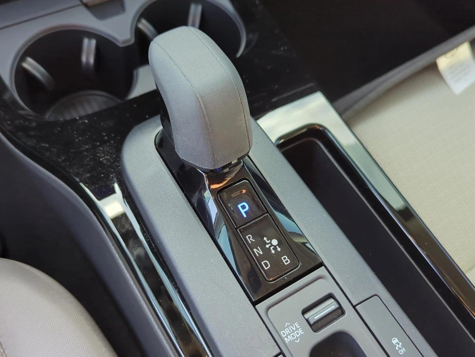 2026 Toyota Prius LE (Natl)