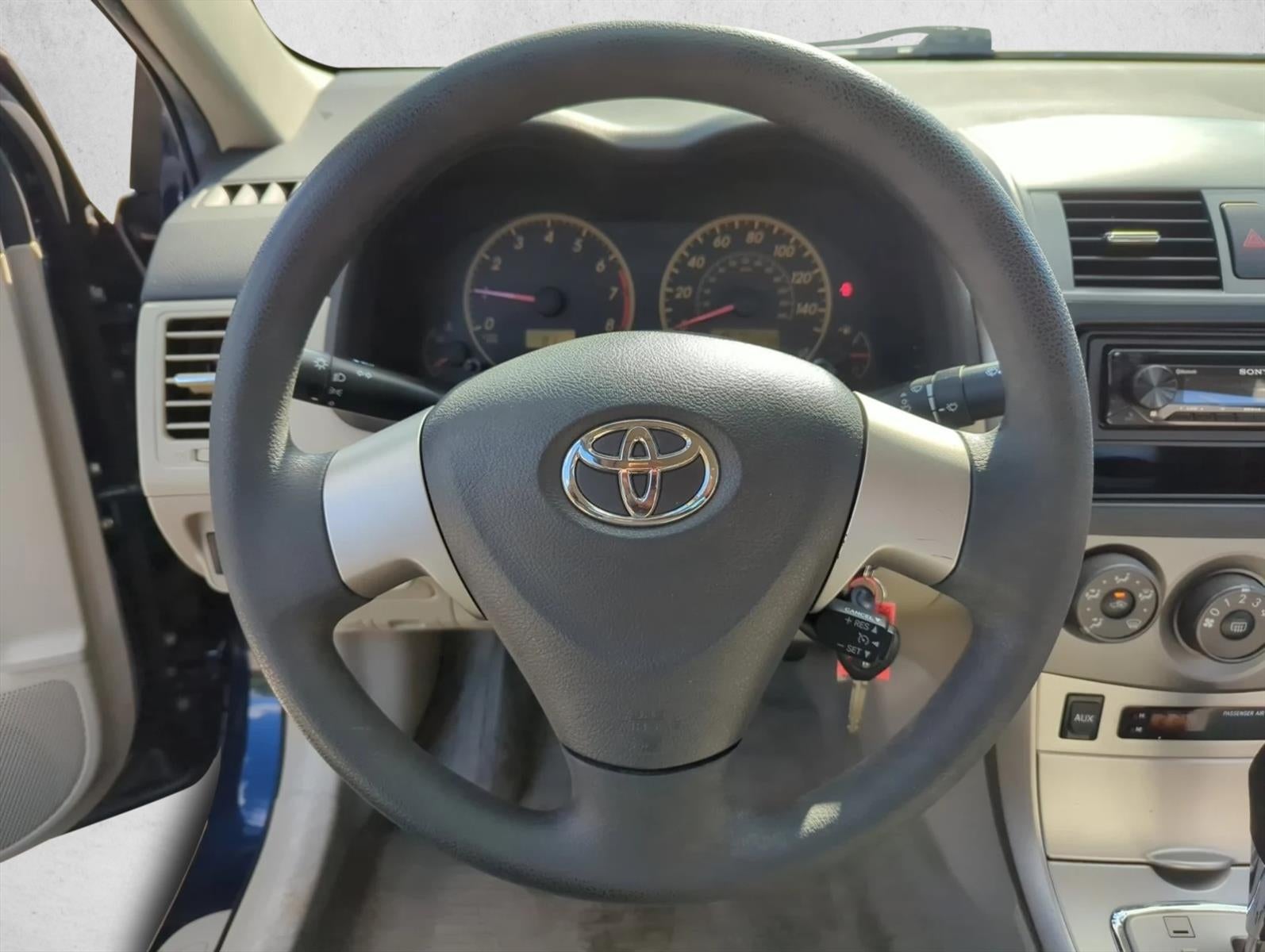 2011 Toyota Corolla 4dr Sdn Auto LE (Natl)