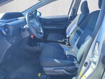 2018 Toyota Prius c Two (GS)