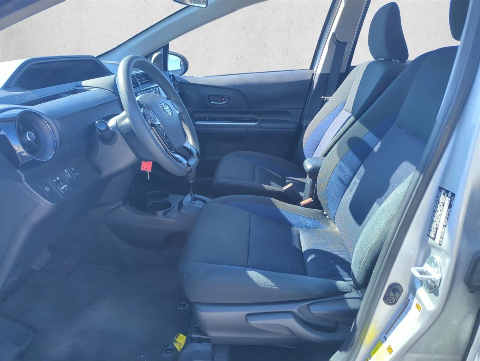 2018 Toyota Prius c Two (GS)