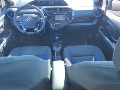 2018 Toyota Prius c Two (GS)