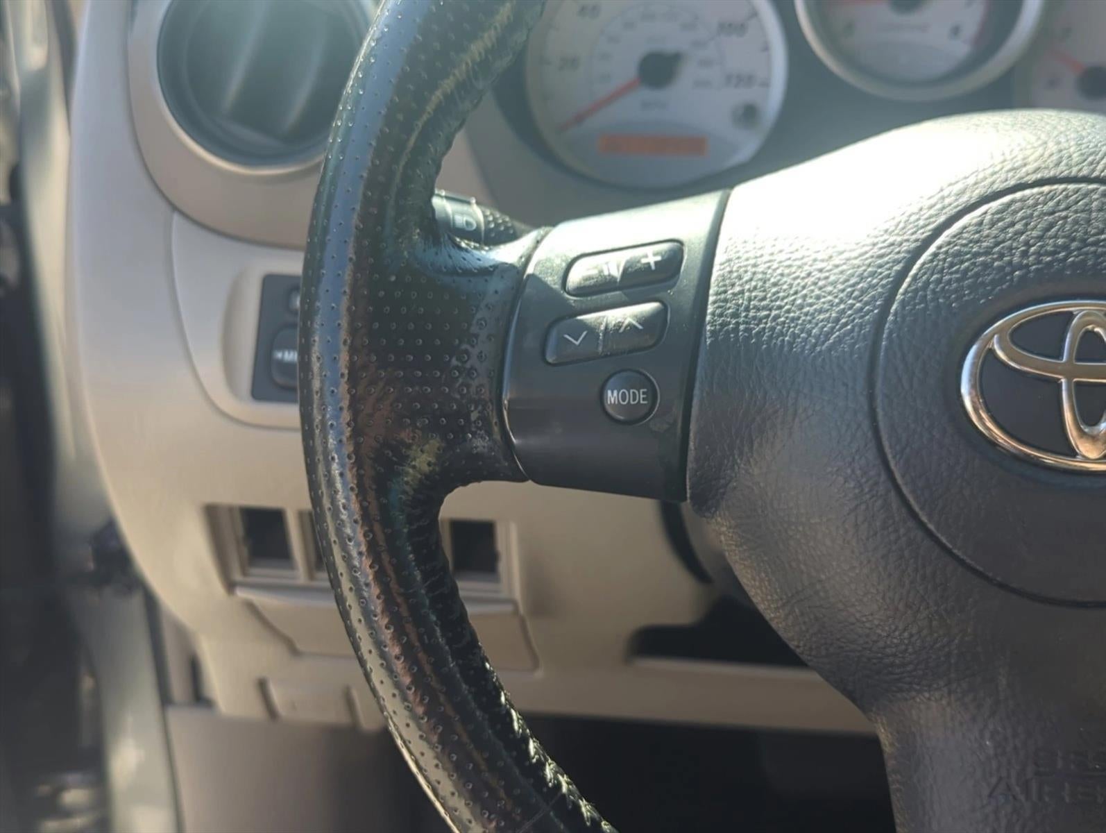 2005 Toyota RAV4 Base