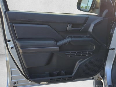 2025 Toyota 4Runner SR5 2WD (Natl)
