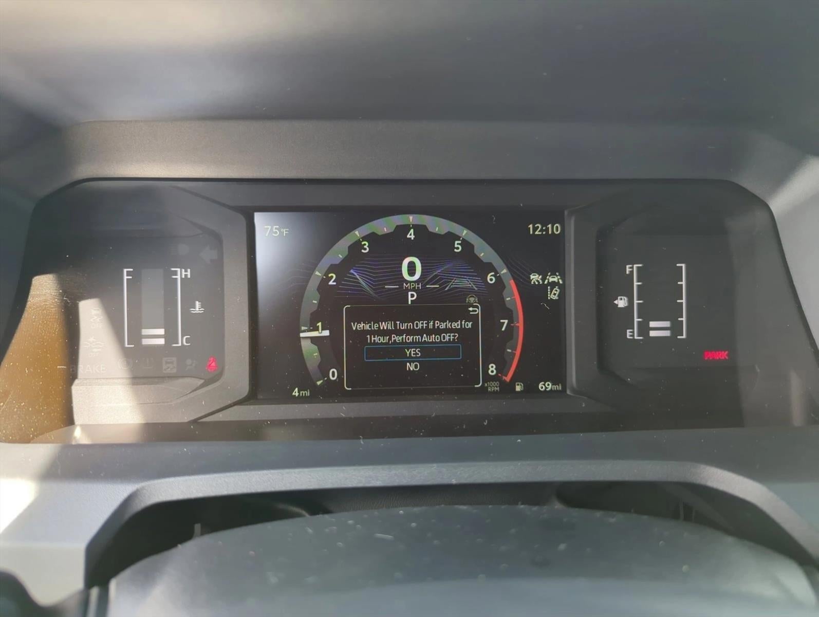 2025 Toyota 4Runner SR5 4WD (GS)