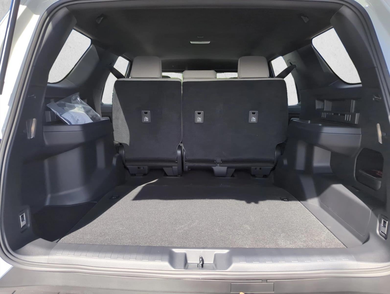 2025 Toyota 4Runner SR5 4WD (GS)