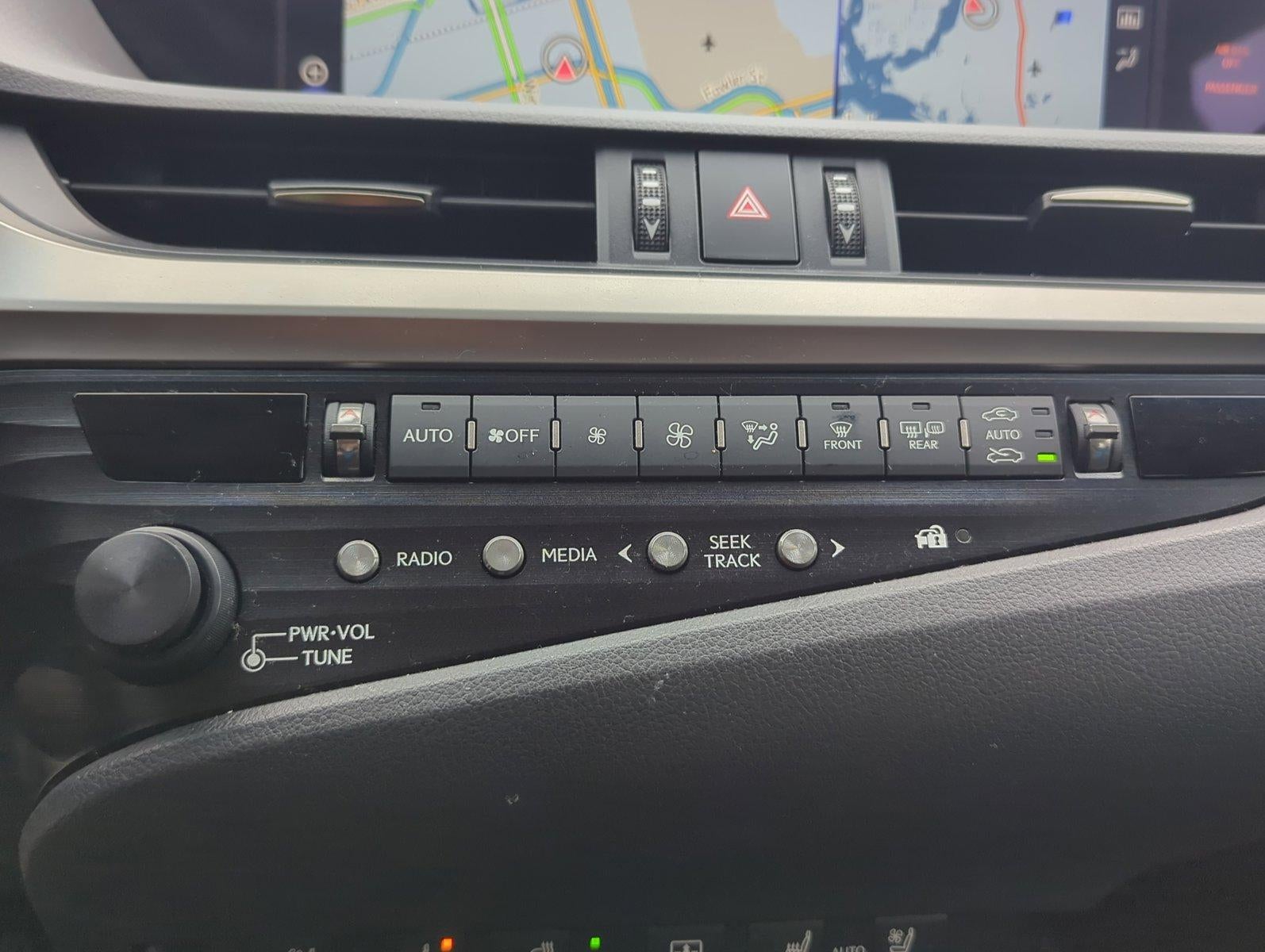2019 Lexus ES 300h Luxury FWD