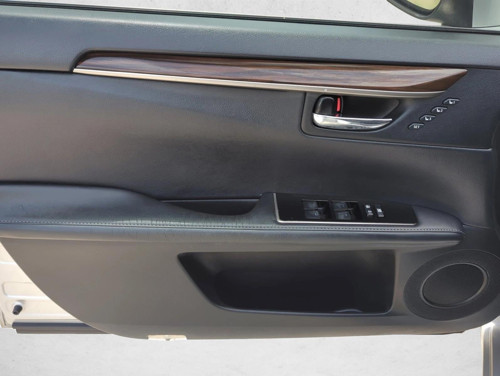 2016 Lexus ES 350 4dr Sdn