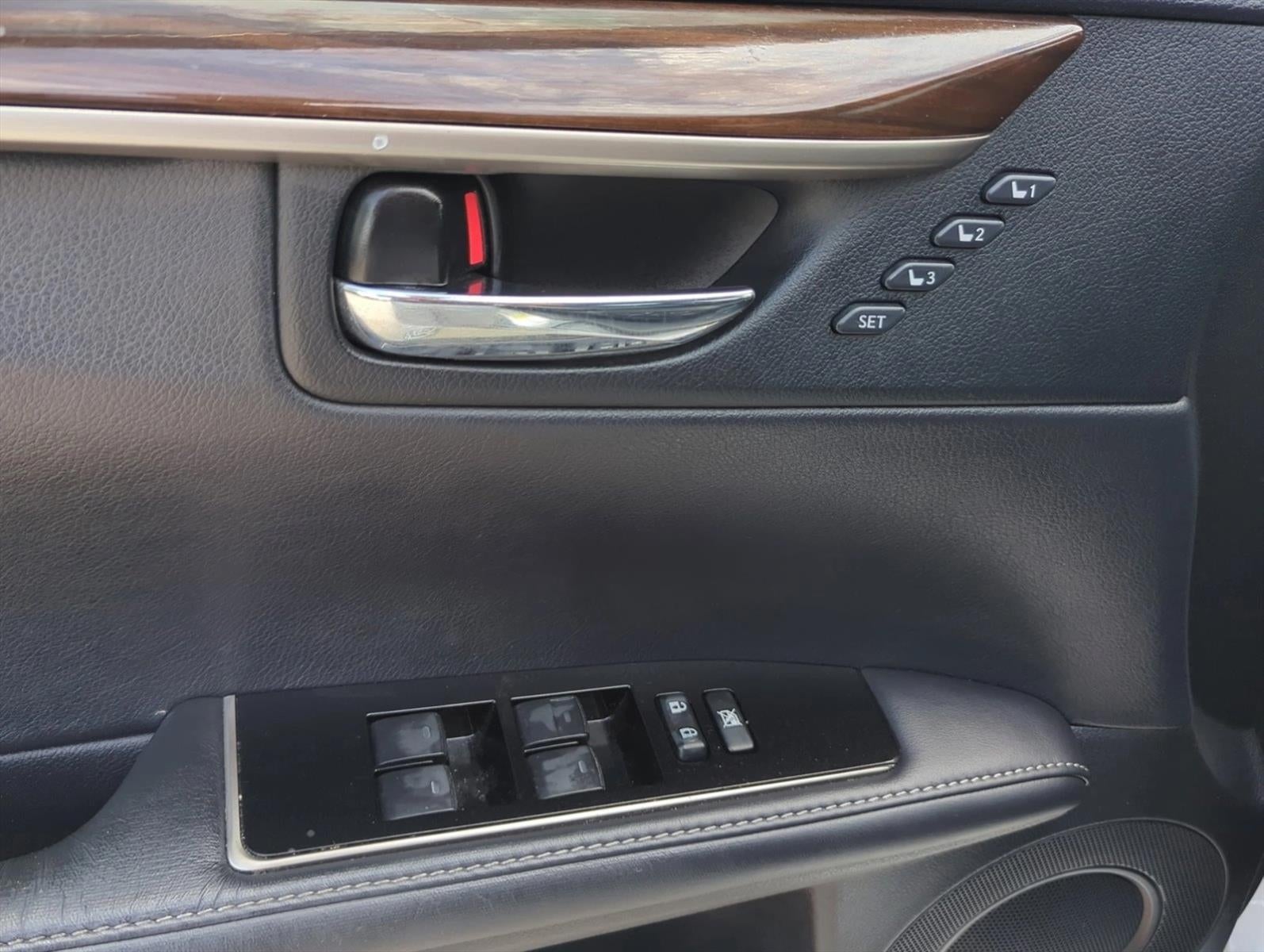 2016 Lexus ES 350 4dr Sdn