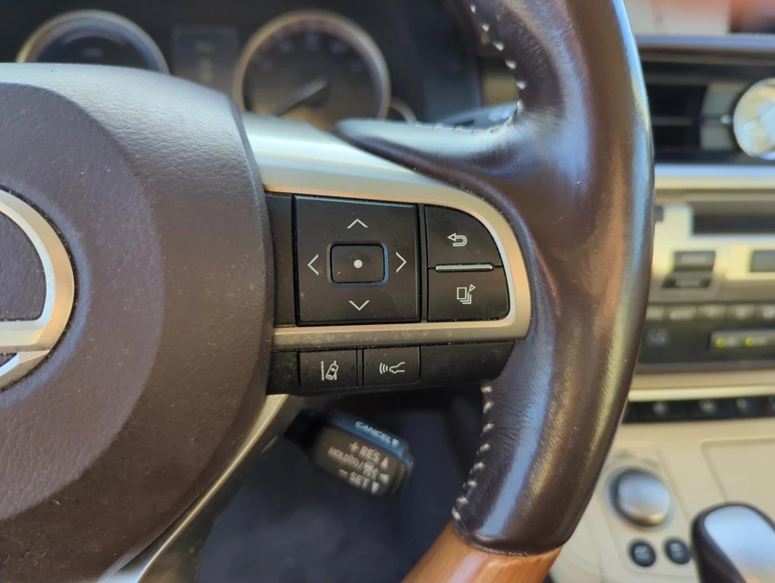 2016 Lexus ES 300h 4dr Sdn Hybrid