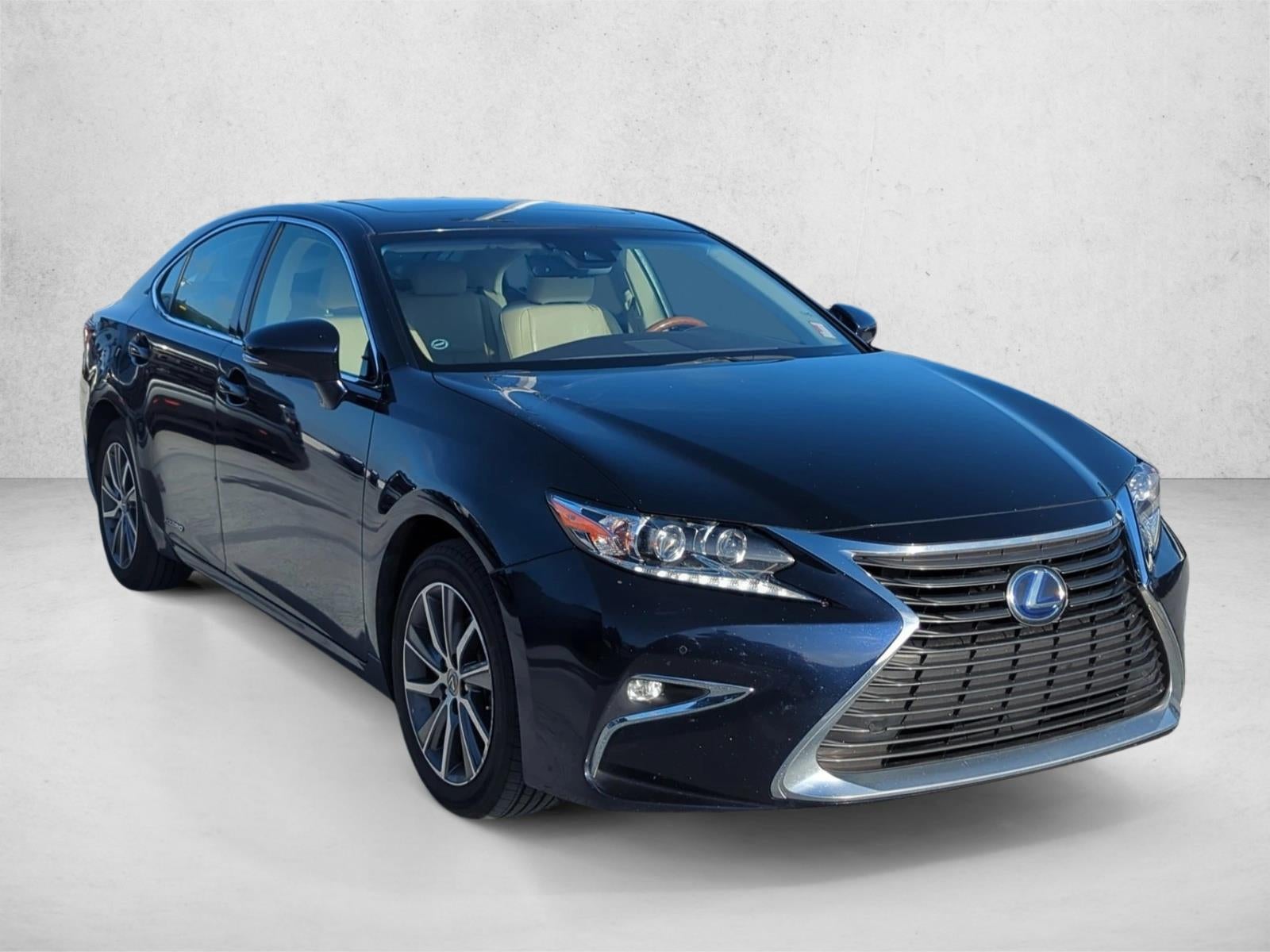2016 Lexus ES 300h 4dr Sdn Hybrid