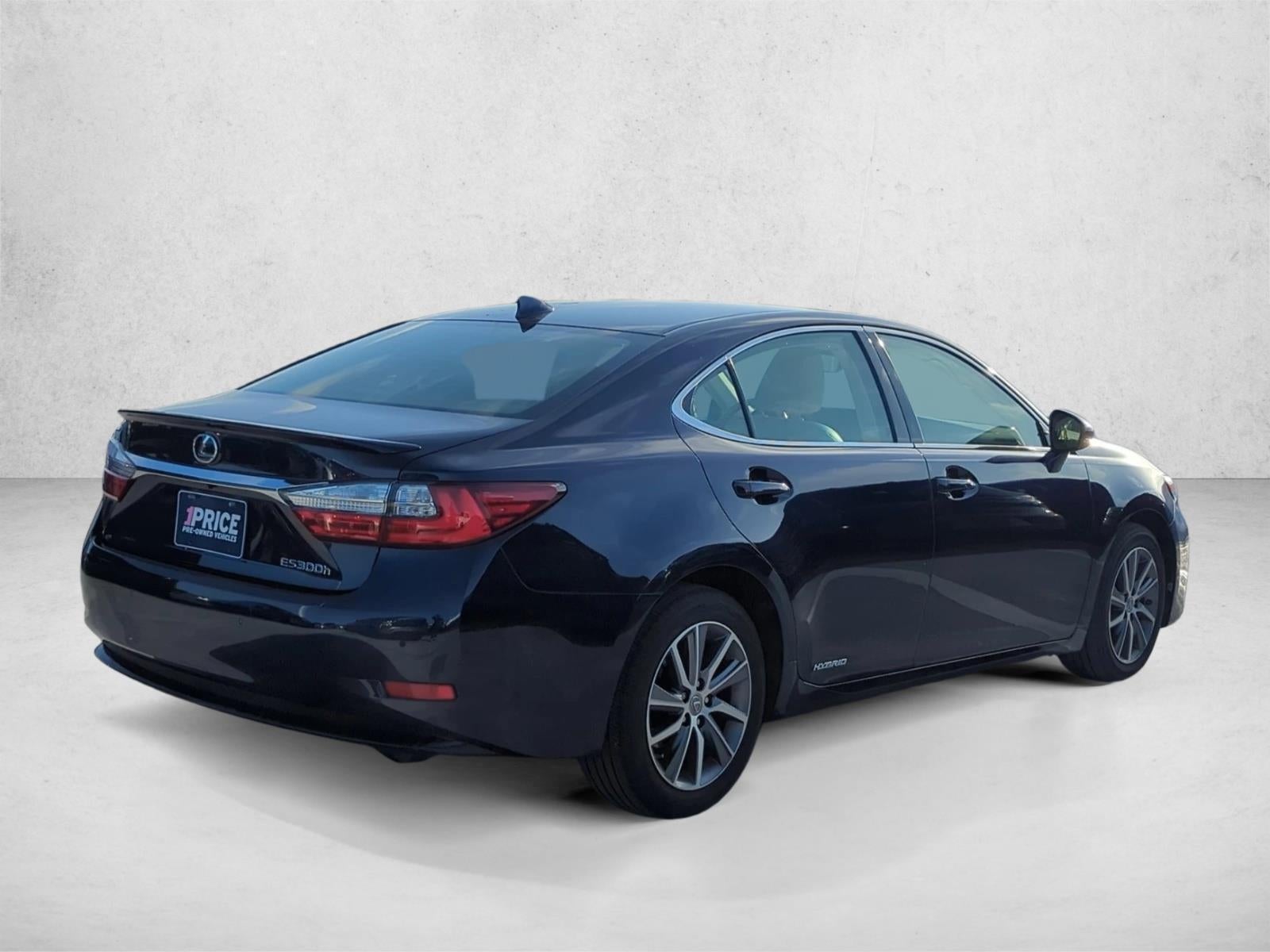 2016 Lexus ES 300h 4dr Sdn Hybrid
