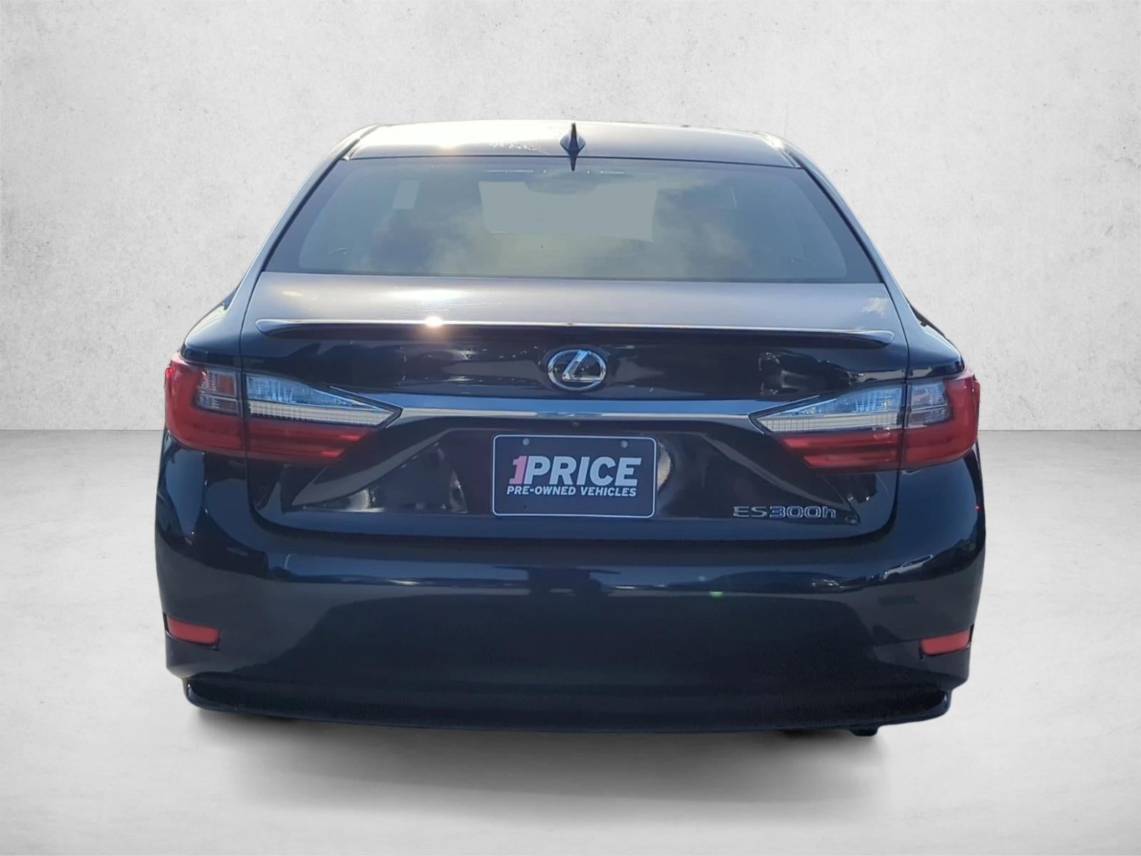 2016 Lexus ES 300h 4dr Sdn Hybrid