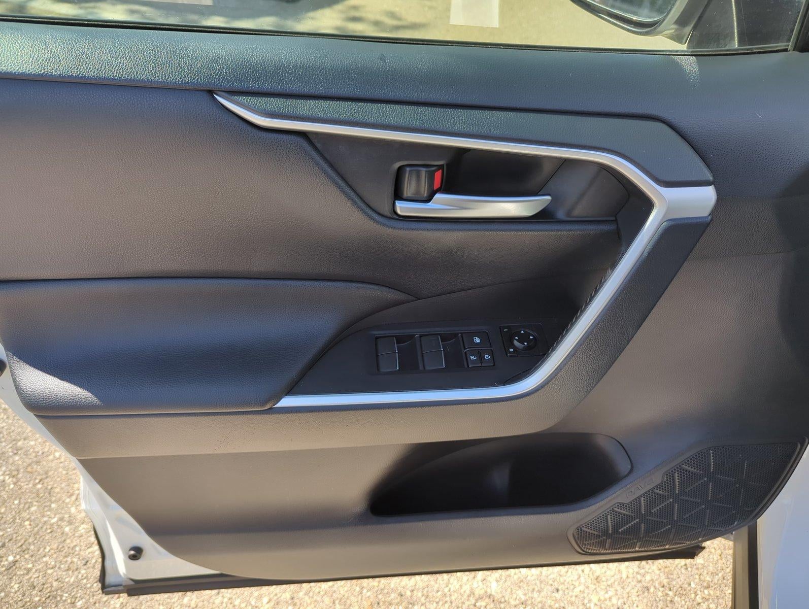 2019 Toyota RAV4 XLE Premium FWD (Natl)
