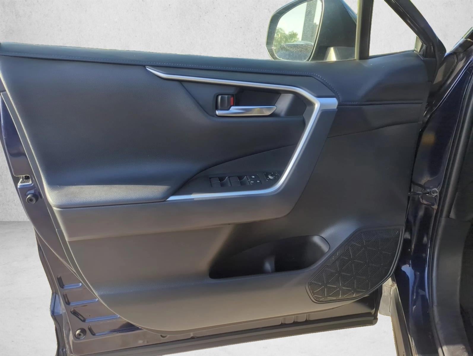 2019 Toyota RAV4 Hybrid XSE AWD (Natl)