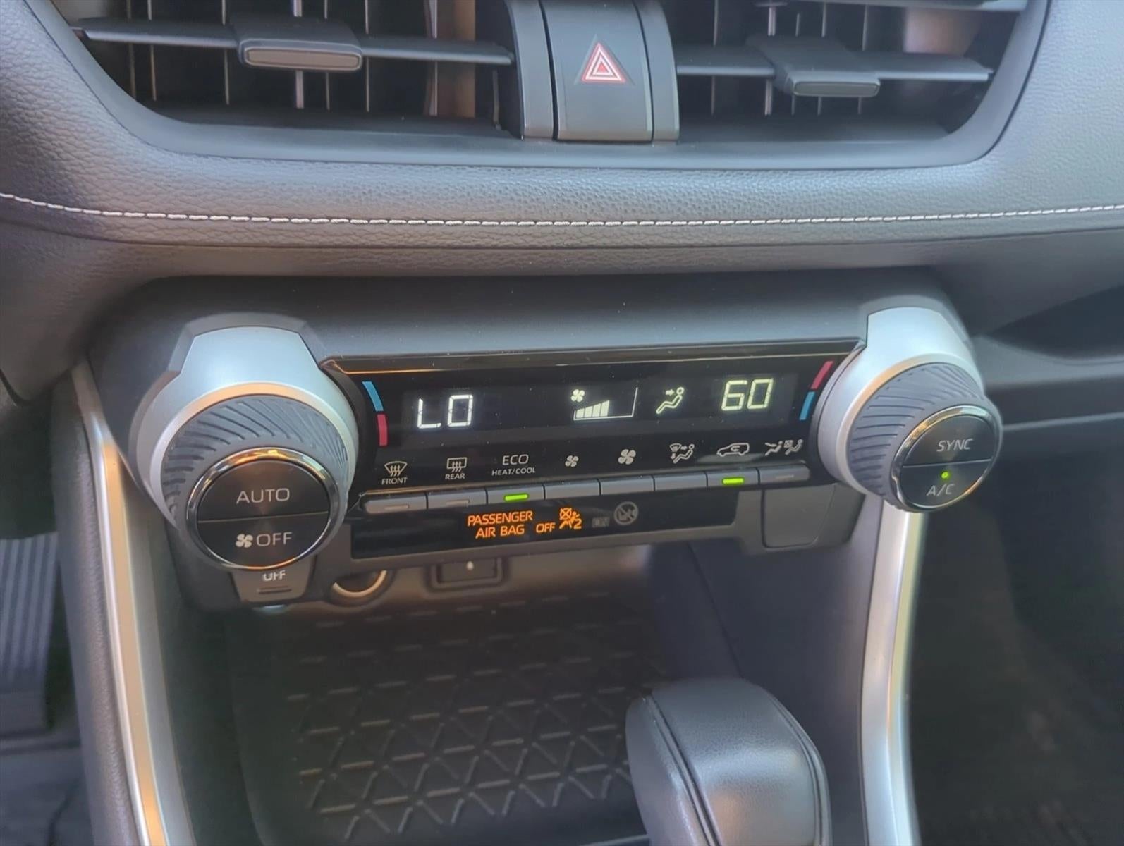 2022 Toyota RAV4 Hybrid XLE AWD (Natl)