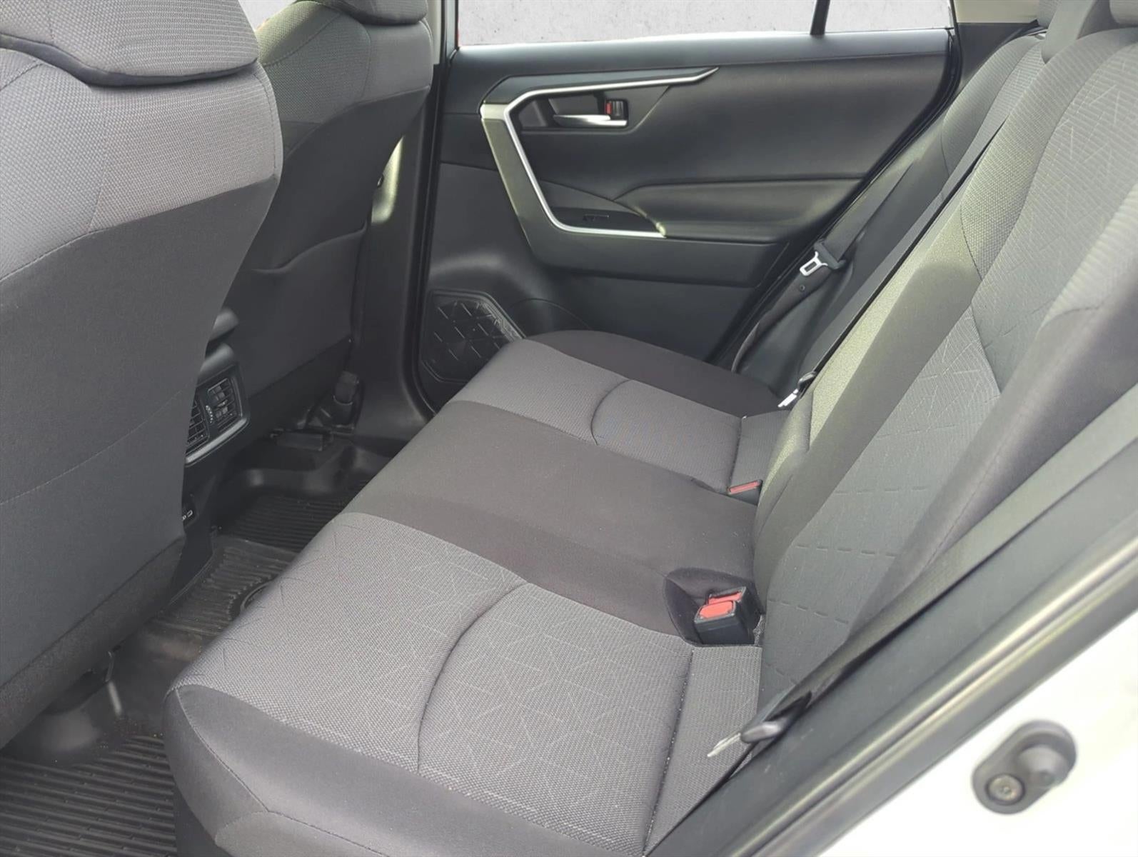 2025 Toyota RAV4 Hybrid XLE AWD (Natl)