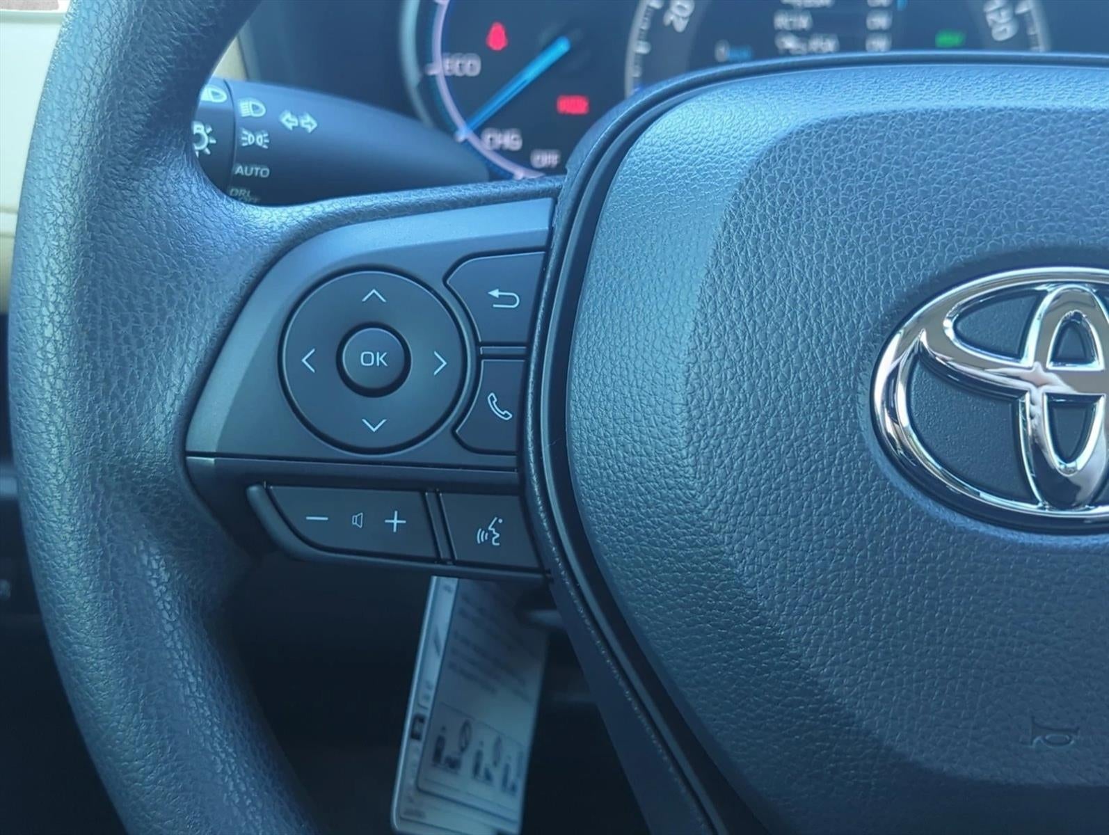 2025 Toyota RAV4 Hybrid XLE AWD (Natl)