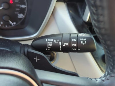 2023 Toyota Corolla Hatchback SE CVT (Natl)