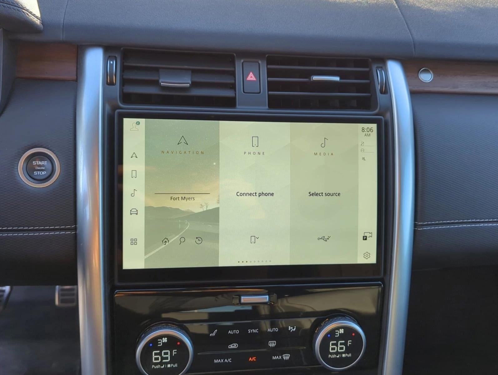 2024 Land Rover Discovery P360 Dynamic SE