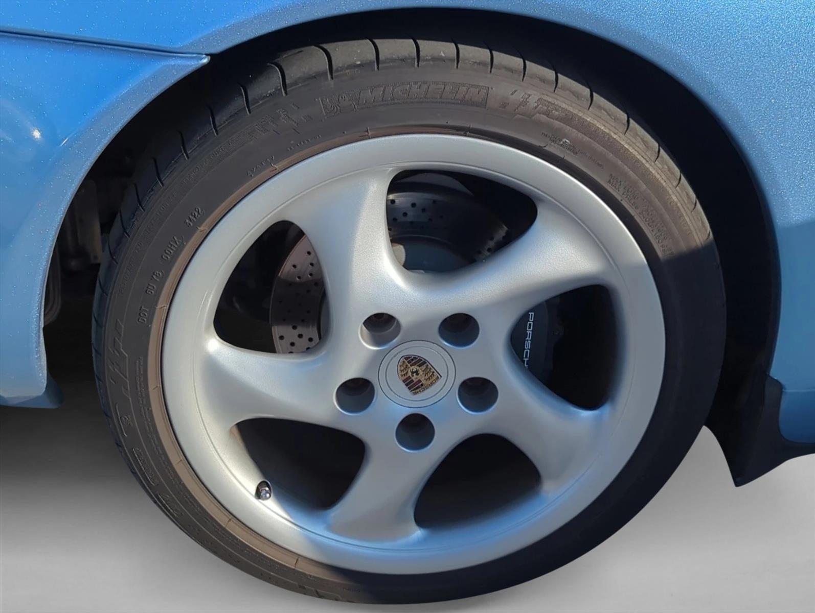 1999 Porsche 911 Carrera Base