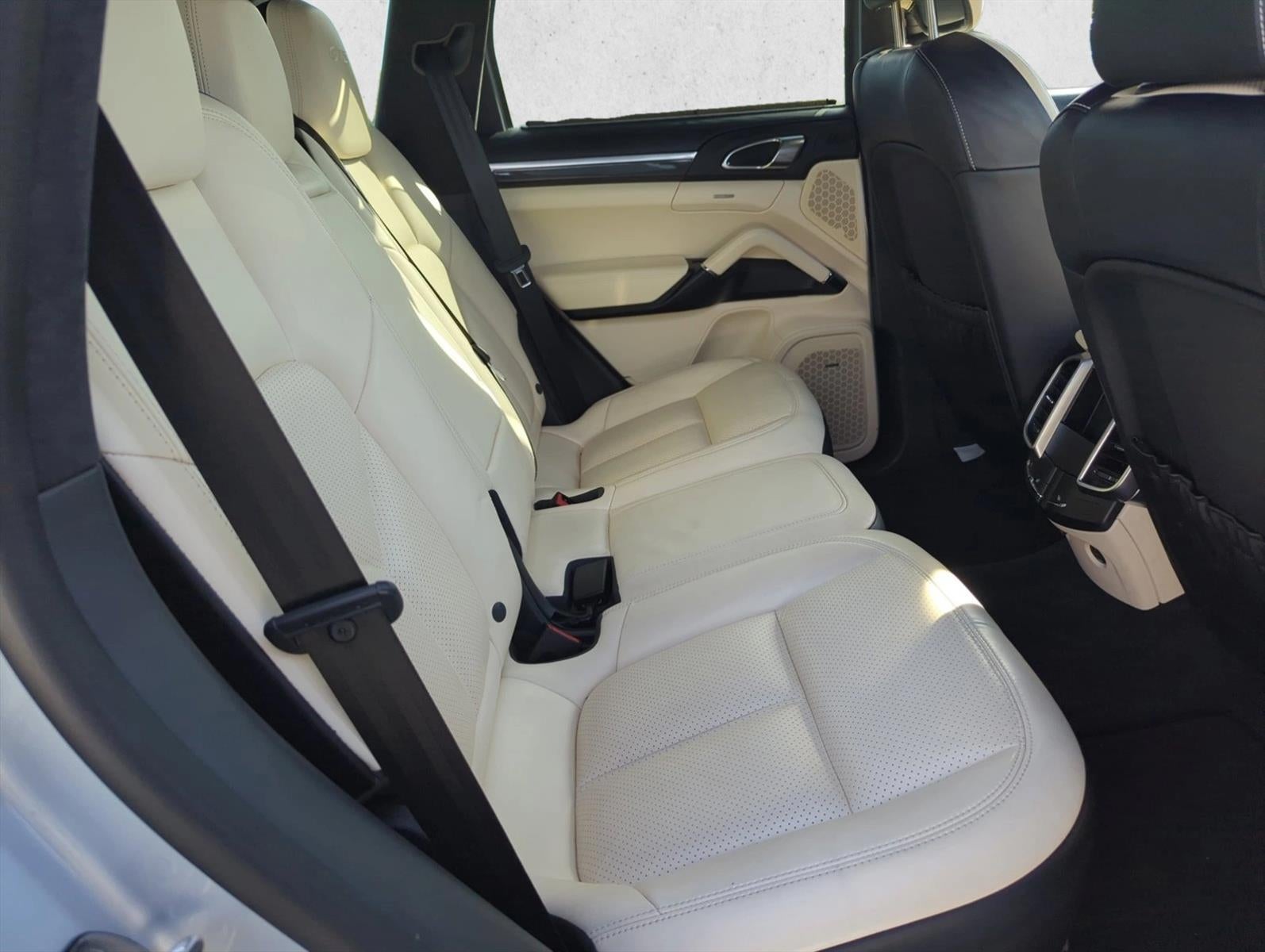 2017 Porsche Cayenne GTS AWD