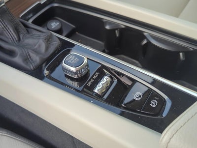 2021 Volvo XC60 T5 FWD Momentum
