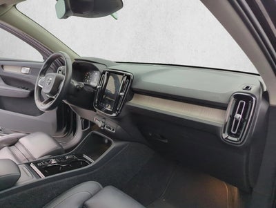 2020 Volvo XC40 T5 AWD Inscription