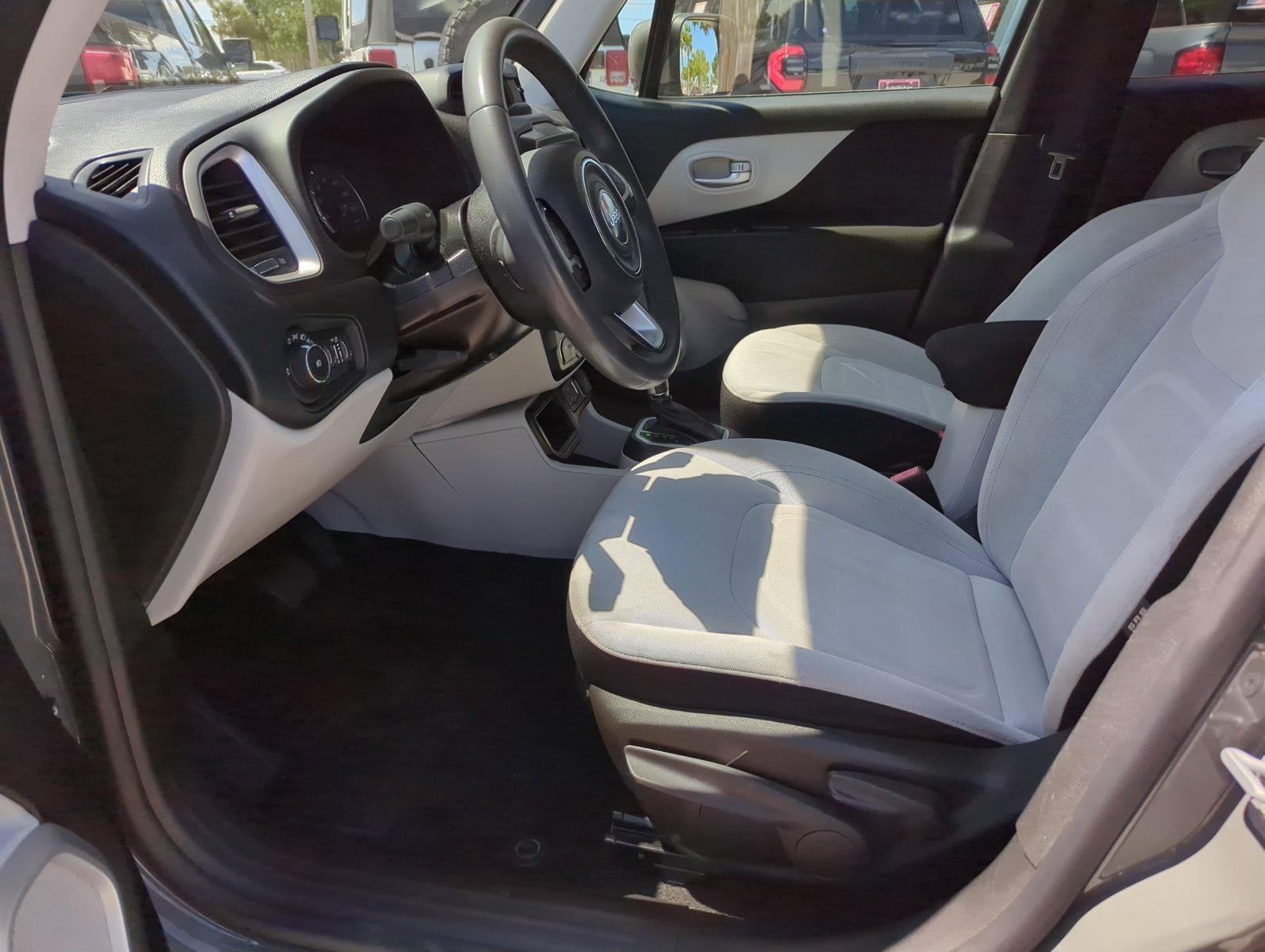 2020 Jeep Renegade Latitude FWD