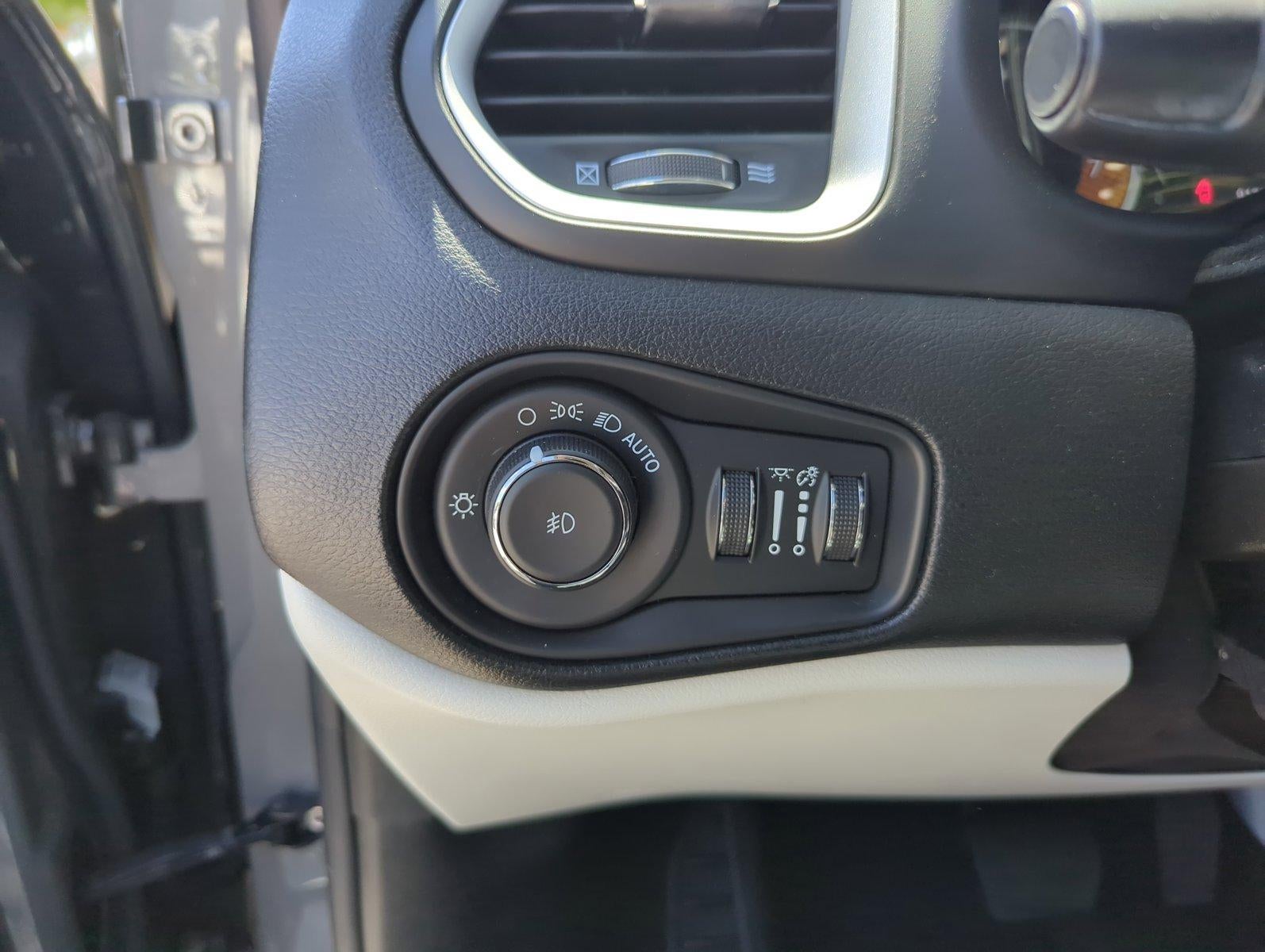 2020 Jeep Renegade Latitude FWD