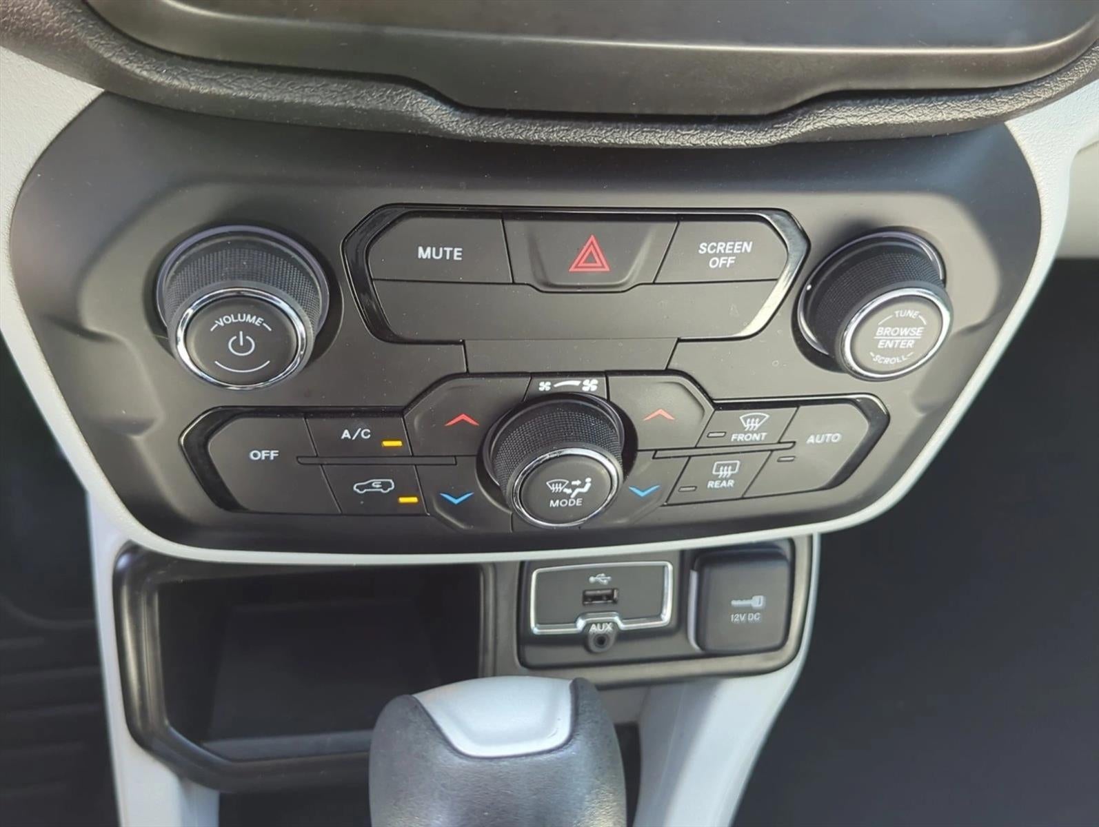 2020 Jeep Renegade Latitude FWD