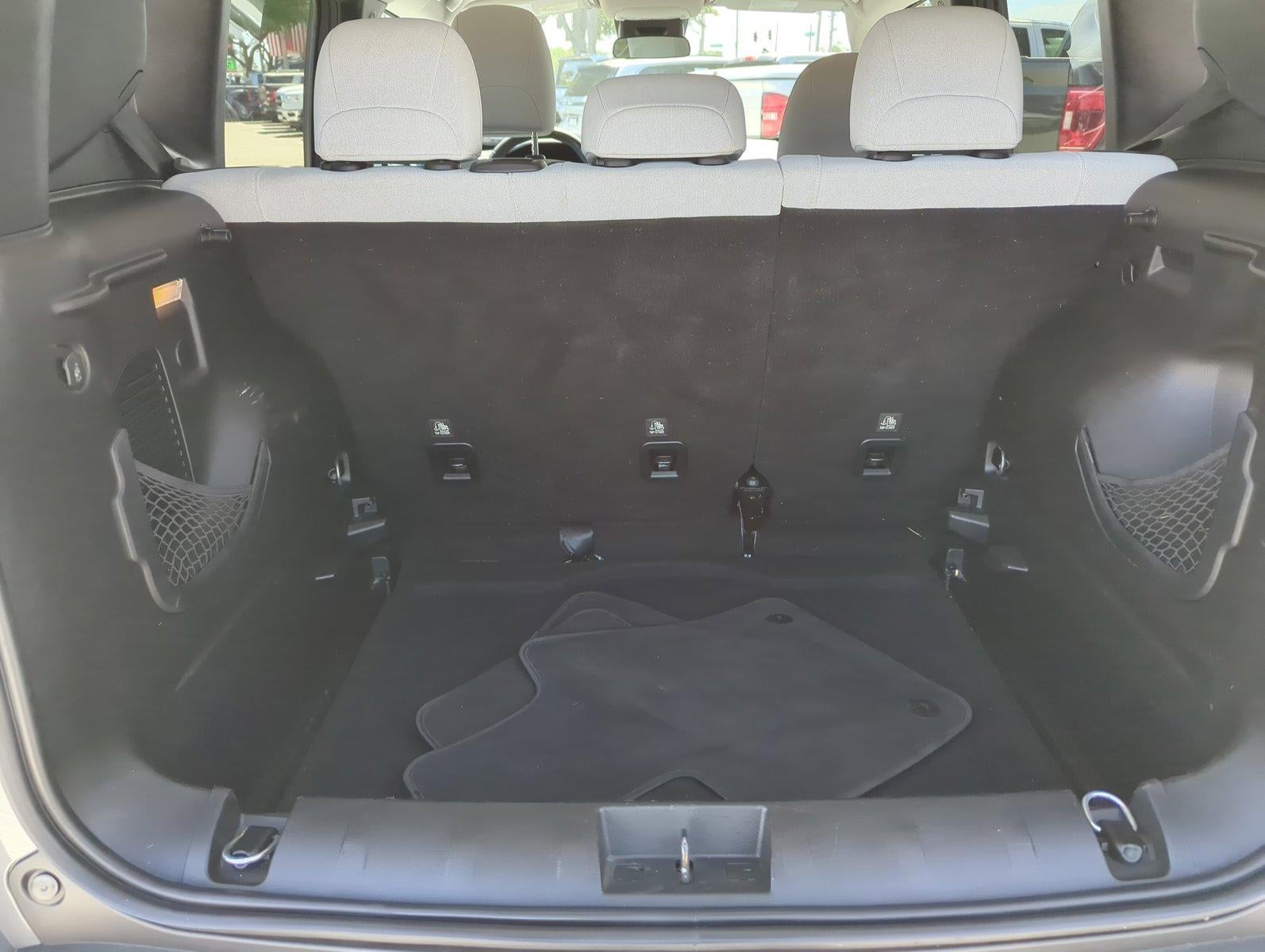 2020 Jeep Renegade Latitude FWD