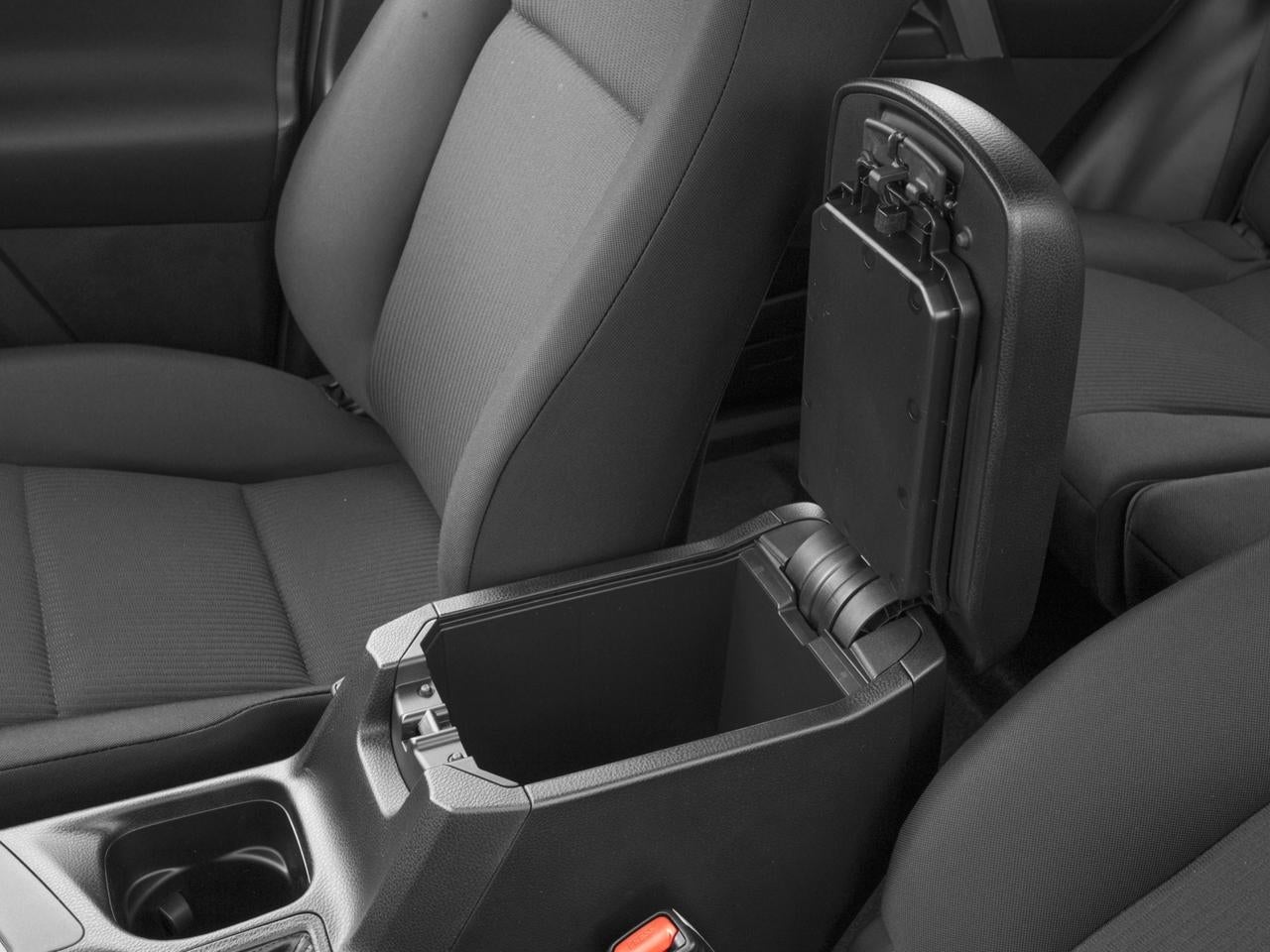 2017 Toyota RAV4 LE AWD (Natl)