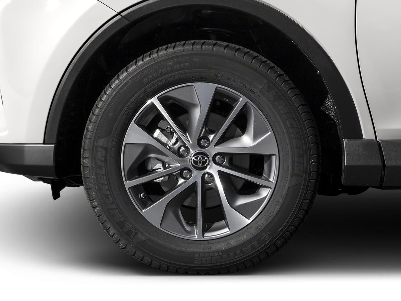 2018 Toyota RAV4 Hybrid LE AWD (Natl)